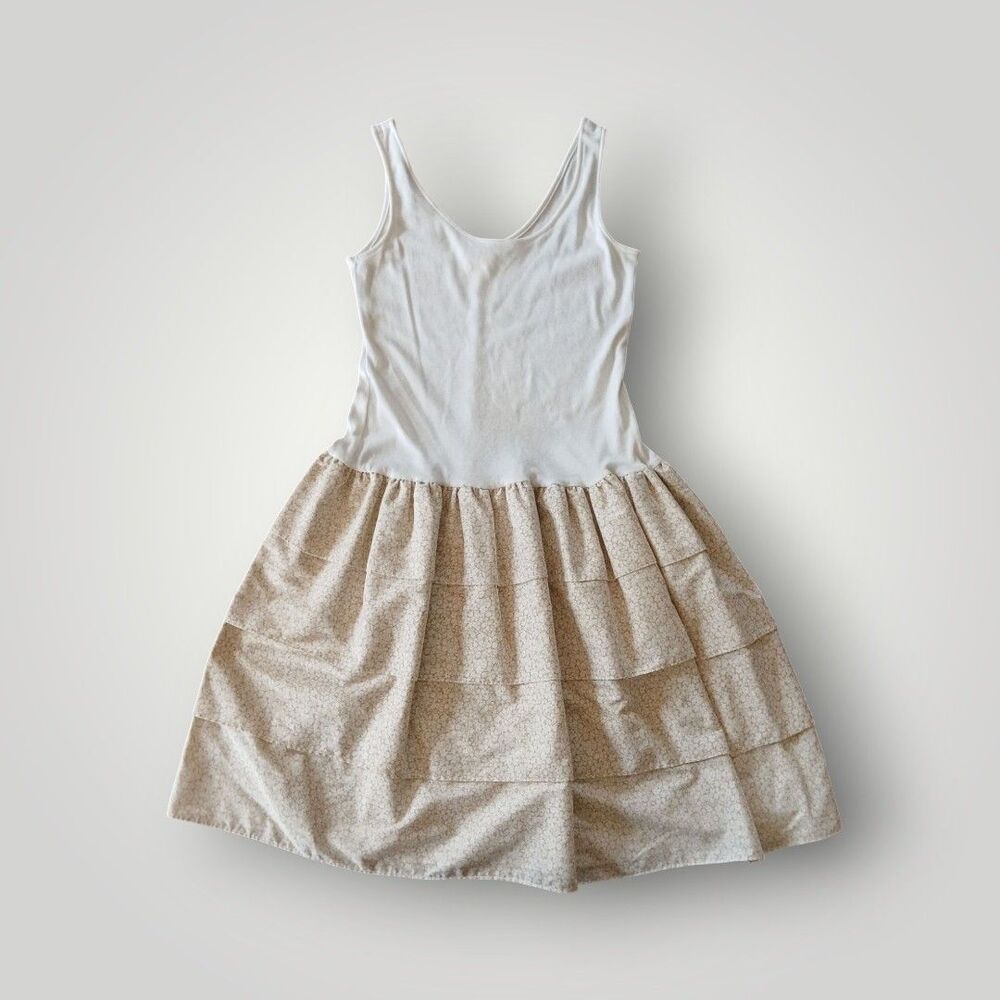 Vintage Pepper Tree Ruffle Stacked Skater Dress White/Beige Floral Size 7